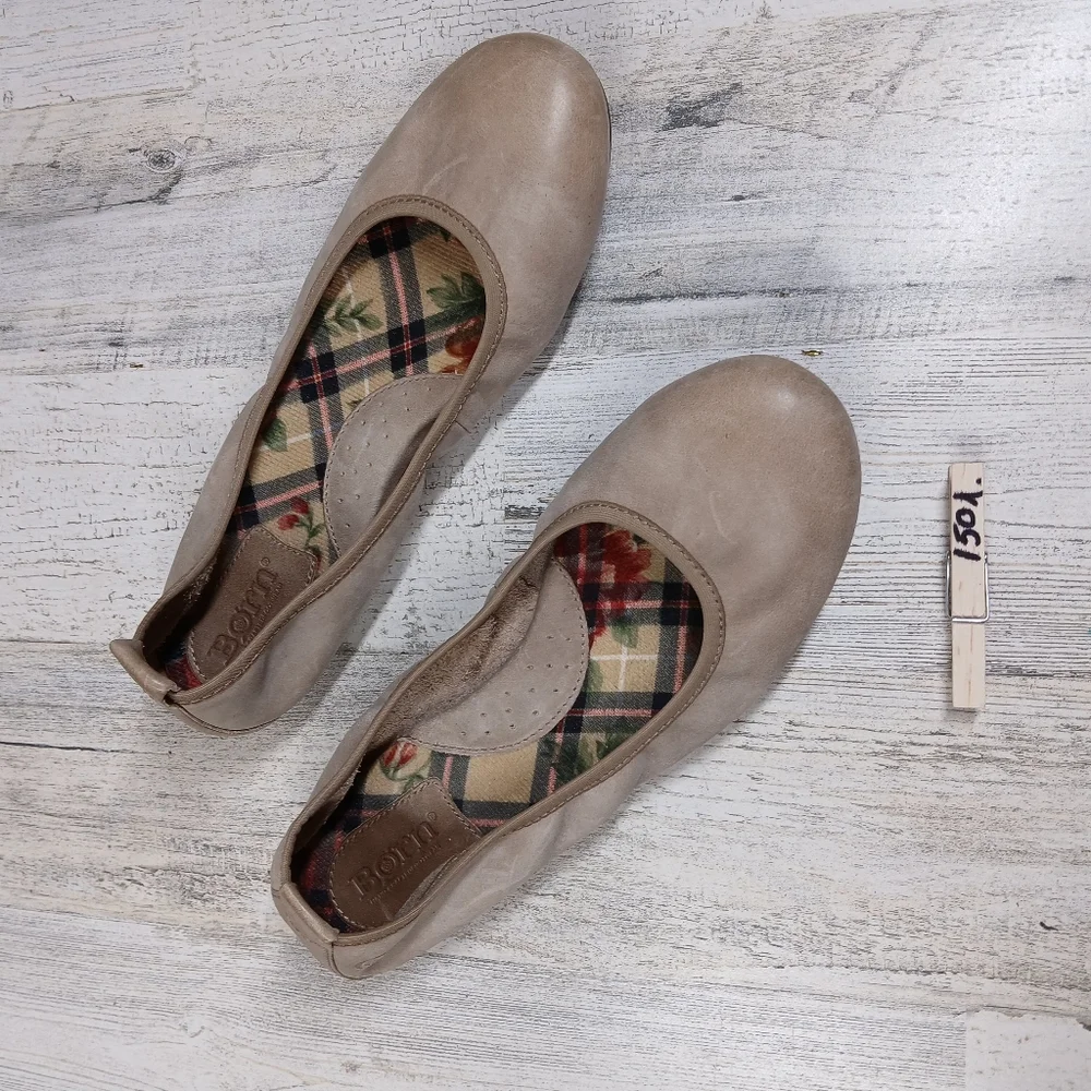 Born Taupe‎ Leather Slip-On Ballet Flats with Plaid Insole and Rubber Sole #1501